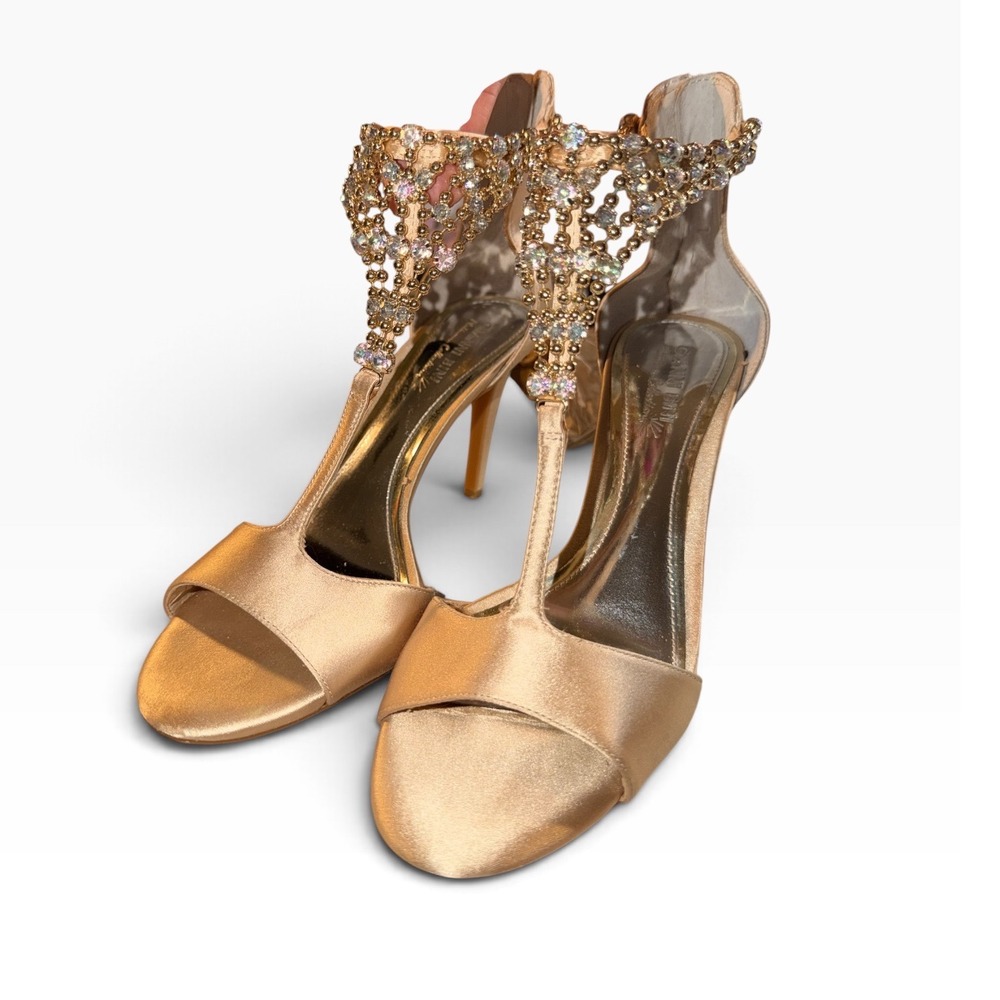 Gianni Bini Stiletto Sandals Womens 8M Gold GUC Rhinestone T-Strap Satin Heels